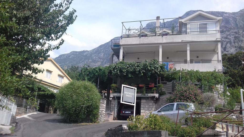 达高维克公寓酒店 科托尔 外观 照片